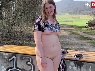 Awek amatur fucked dalam hutan